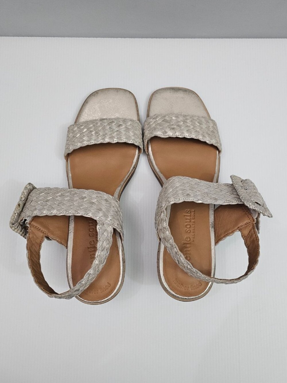 Gentle Souls Madelyn Woven Sandal Ice Metallic Leather Block Heel Womens 11 NEW - Picture 8 of 15